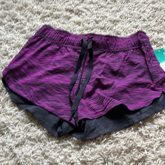 NWT Lululemon Reversible Double Time Short Sz 6 - Picture 2 of 15